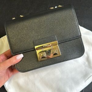 in excellent condition. used once.